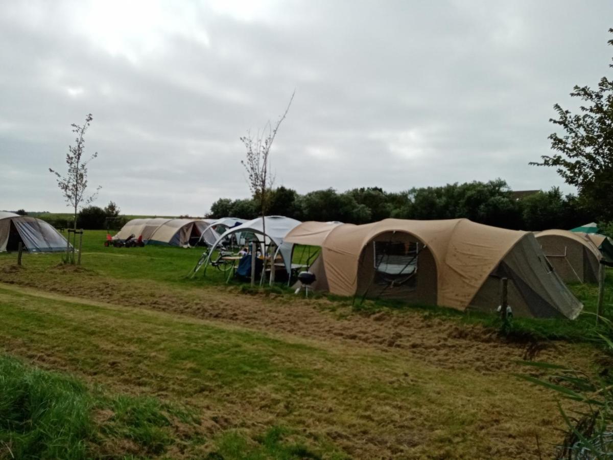 Familietent Sotterum, Ingericht Kornwerd Esterno foto
